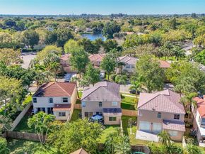 10615 NW 12th Ct, Plantation FL 33322