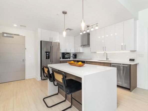 236 SE 5th Avenue 301, Delray Beach FL 33483