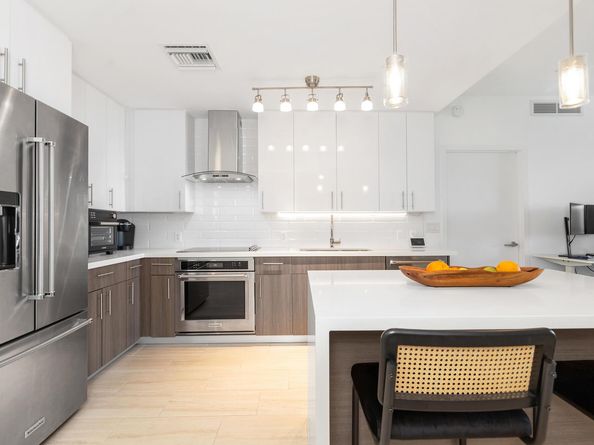 236 SE 5th Avenue 301, Delray Beach FL 33483