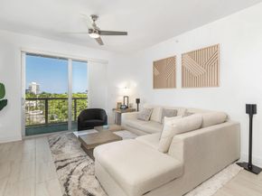 236 SE 5th Avenue 301, Delray Beach FL 33483