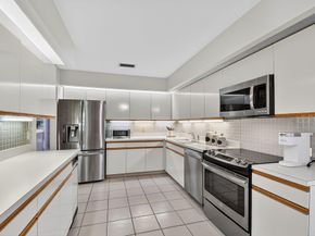 65 Eastgate Drive B, Boynton Beach FL 33436