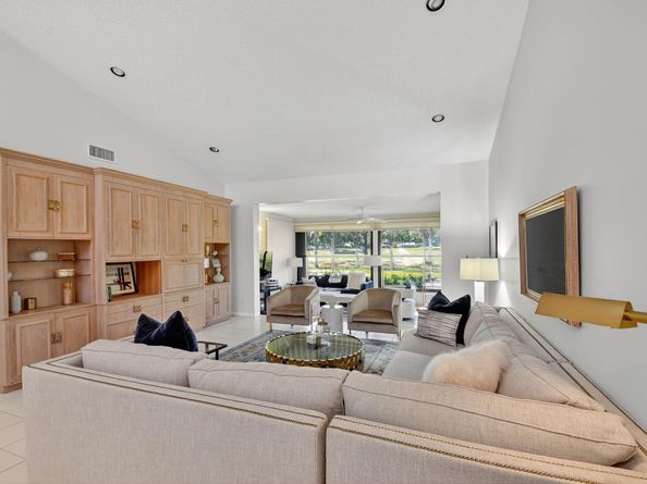 65 Eastgate Drive B, Boynton Beach FL 33436