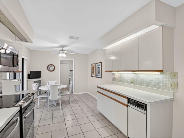 65 Eastgate Drive B, Boynton Beach FL 33436