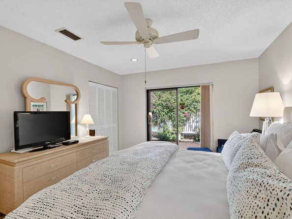 65 Eastgate Drive B, Boynton Beach FL 33436