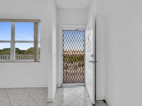 10133 NW 24th Pl 407, Sunrise FL 33322