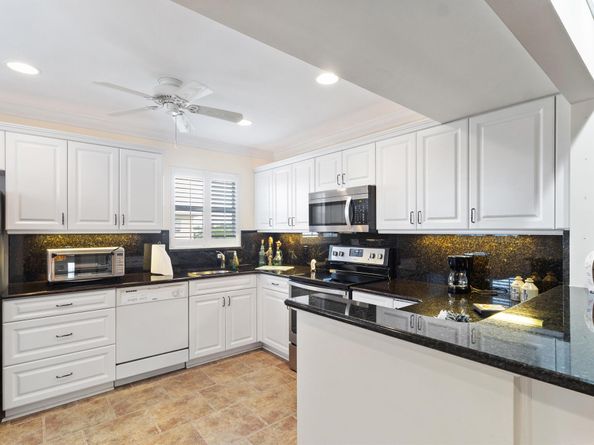 14 Colonial Club Drive 300, Boynton Beach FL 33435