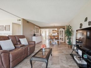 700 S Hollybrook Drive 201, Pembroke Pines FL 33025
