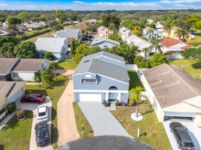 5 Compton Way, Boynton Beach FL 33426