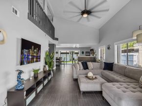 5 Compton Way, Boynton Beach FL 33426