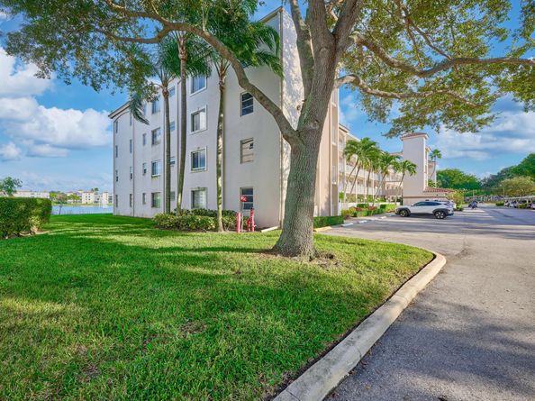 14112 Huntington Pointe Drive 401, Delray Beach FL 33484