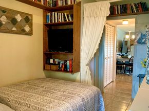 116 Canterbury E, West Palm Beach FL 33417