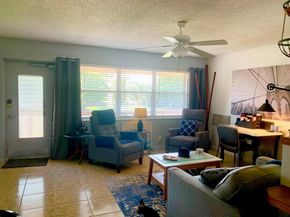 116 Canterbury E, West Palm Beach FL 33417