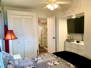 116 Canterbury E, West Palm Beach FL 33417