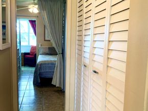 116 Canterbury E, West Palm Beach FL 33417