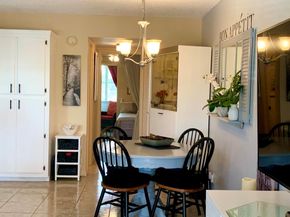 116 Canterbury E, West Palm Beach FL 33417