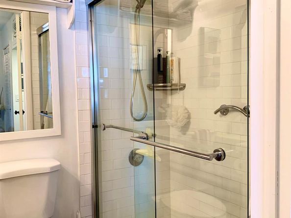 116 Canterbury E, West Palm Beach FL 33417