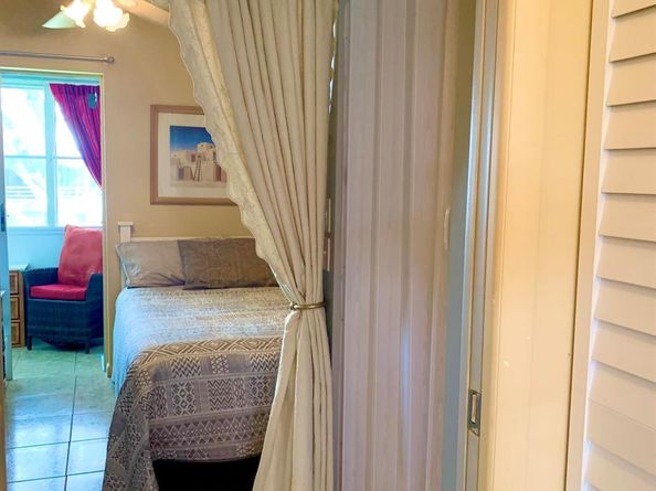 116 Canterbury E, West Palm Beach FL 33417