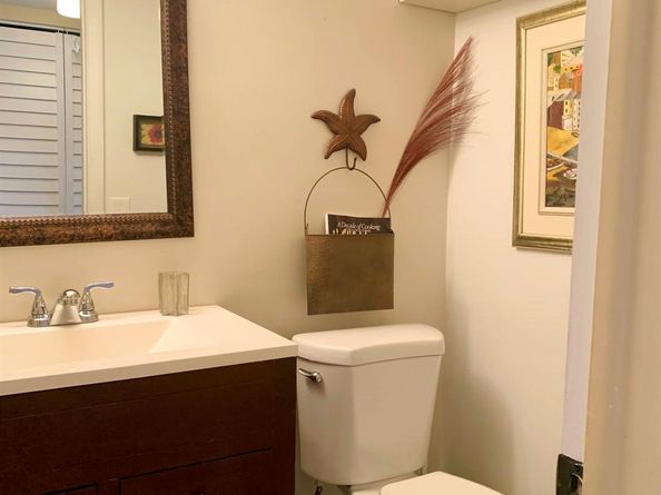 116 Canterbury E, West Palm Beach FL 33417