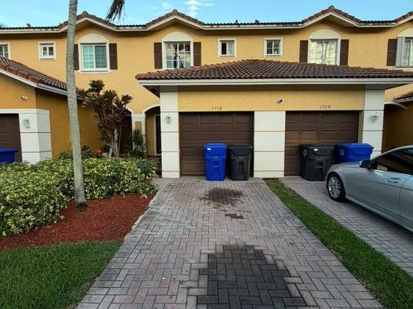 1718 SW 81st Way 1718, North Lauderdale FL 33068