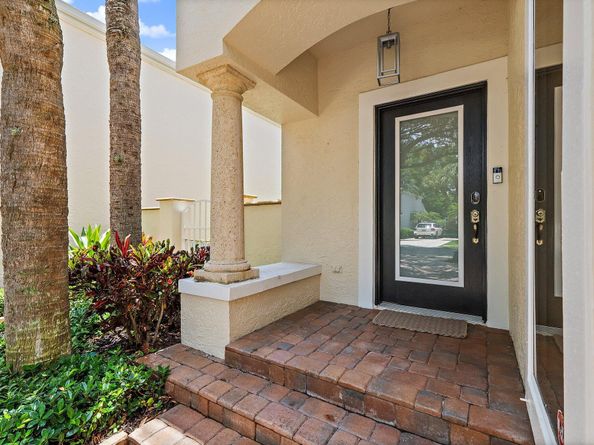 32 Grand Bay Circle, Juno Beach FL 33408