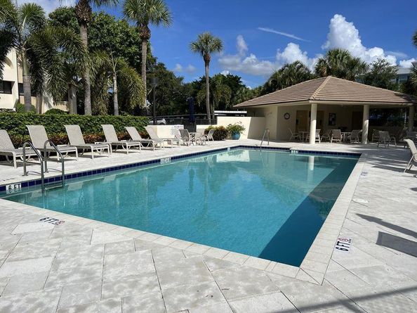 32 Grand Bay Circle, Juno Beach FL 33408