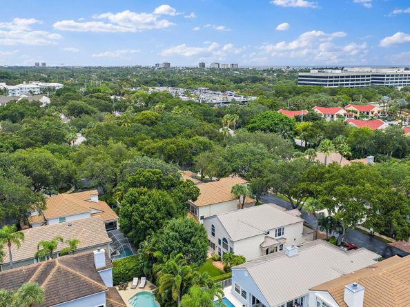 32 Grand Bay Circle, Juno Beach FL 33408