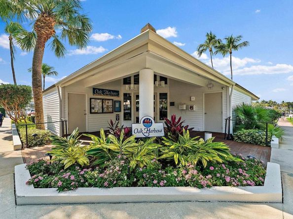 32 Grand Bay Circle, Juno Beach FL 33408