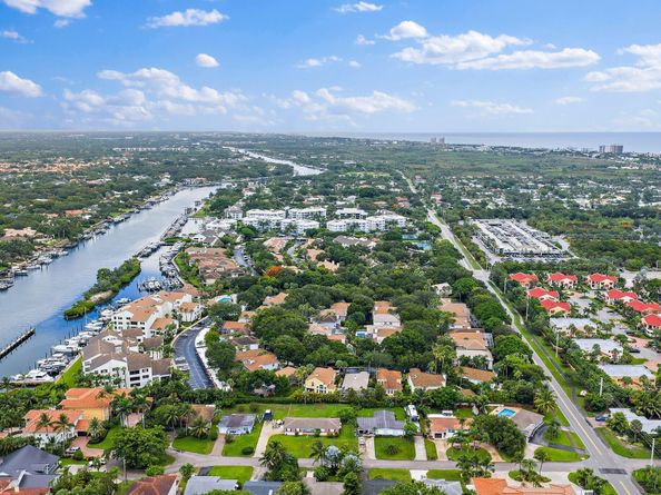 32 Grand Bay Circle, Juno Beach FL 33408