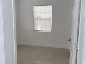 5635 Grant St, Hollywood FL 33021