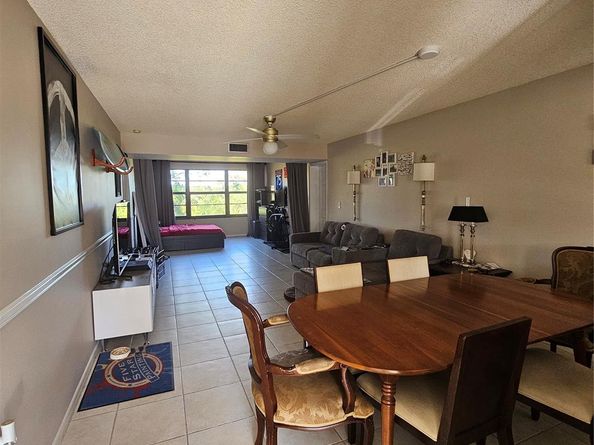 6085 S Balboa Cir 303, Boca Raton FL 33433