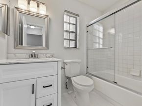 2900 Olivewood Terrace 201, Boca Raton FL 33431