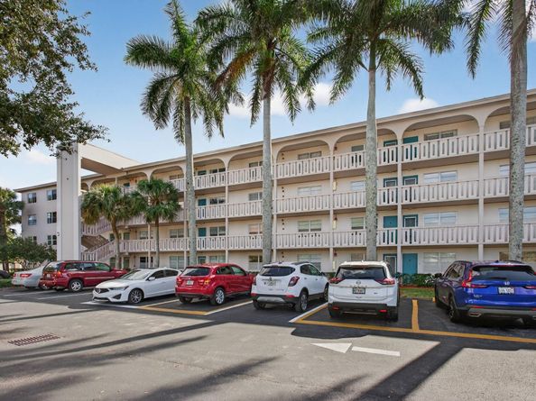 2004 Granada Dr C3, Coconut Creek FL 33066