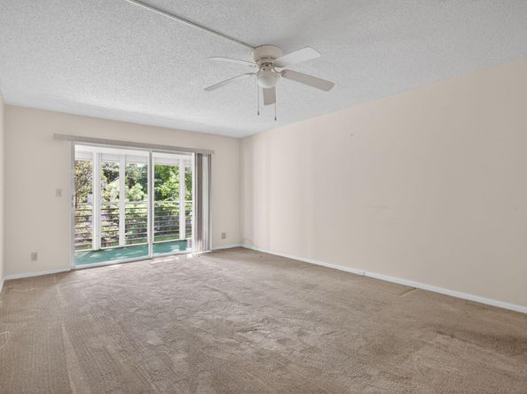 2004 Granada Dr C3, Coconut Creek FL 33066