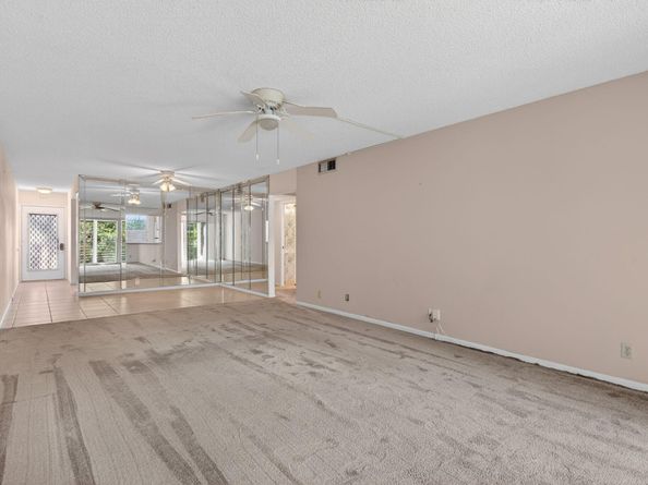 2004 Granada Dr C3, Coconut Creek FL 33066