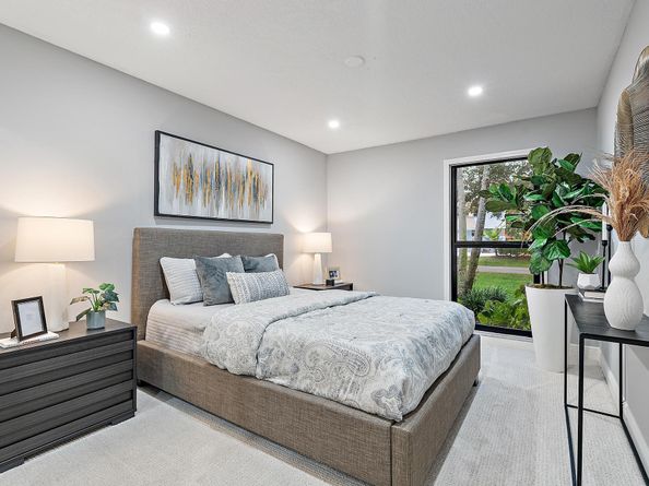 9 Old Fence Road, Palm Beach Gardens FL 33418