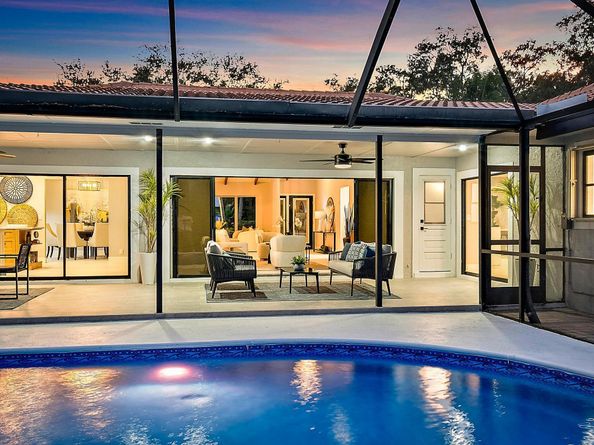 9 Old Fence Road, Palm Beach Gardens FL 33418