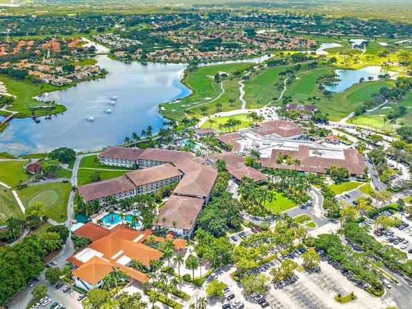 9 Old Fence Road, Palm Beach Gardens FL 33418