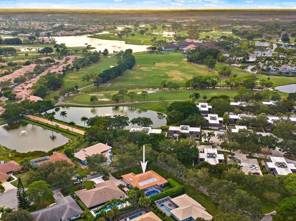 9 Old Fence Road, Palm Beach Gardens FL 33418