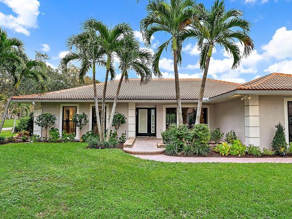 9 Old Fence Road, Palm Beach Gardens FL 33418