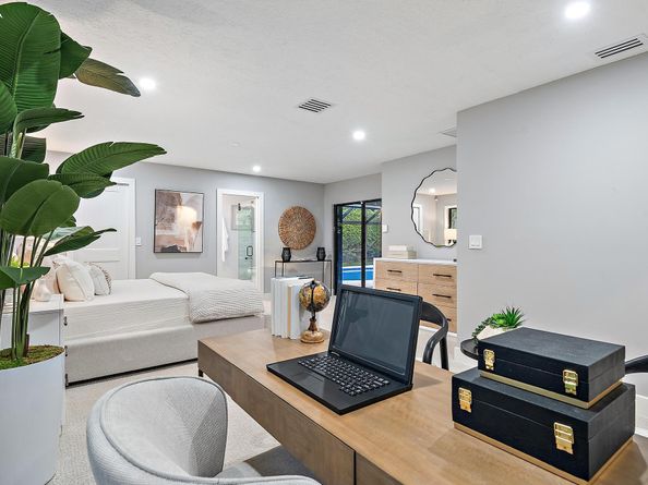 9 Old Fence Road, Palm Beach Gardens FL 33418