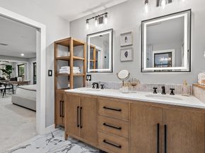 9 Old Fence Road, Palm Beach Gardens FL 33418