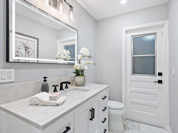 9 Old Fence Road, Palm Beach Gardens FL 33418