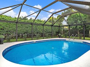 9 Old Fence Road, Palm Beach Gardens FL 33418