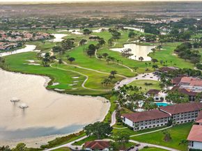 9 Old Fence Road, Palm Beach Gardens FL 33418