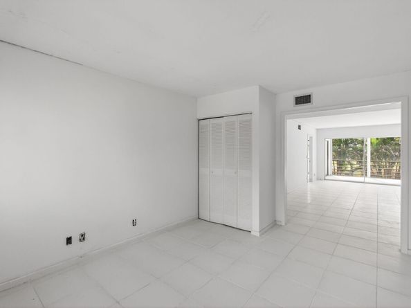 5771 Fairway Park Court 205, Boynton Beach FL 33437