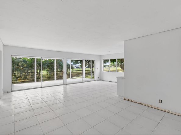 5771 Fairway Park Court 205, Boynton Beach FL 33437