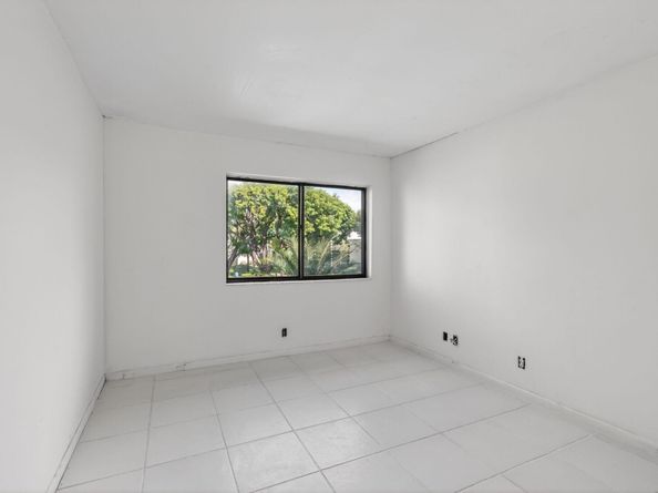 5771 Fairway Park Court 205, Boynton Beach FL 33437