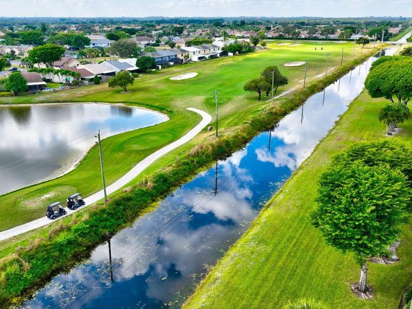 5771 Fairway Park Court 205, Boynton Beach FL 33437