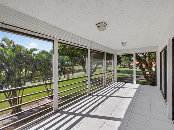 5771 Fairway Park Court 205, Boynton Beach FL 33437