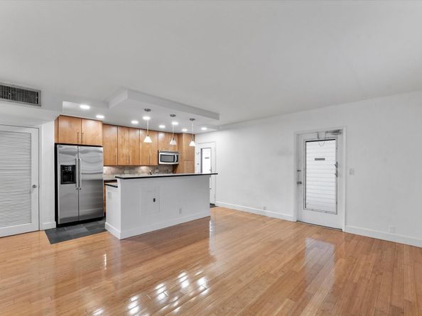 125 Isle Of Venice Dr 10, Fort Lauderdale FL 33301